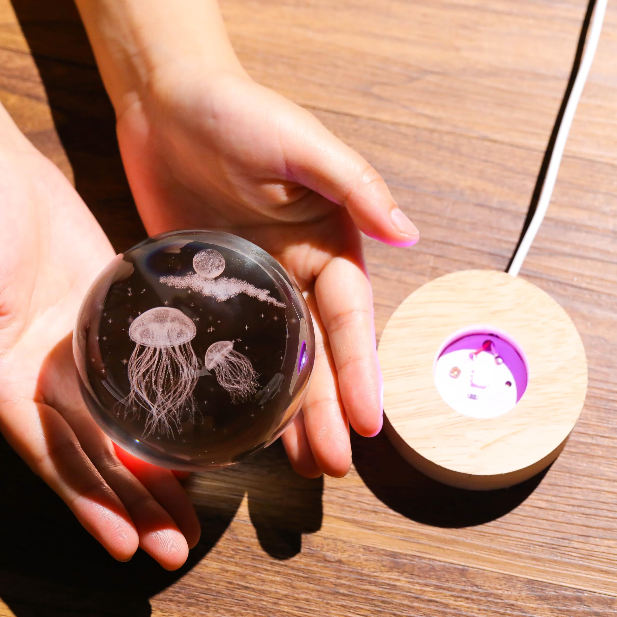 Amazon.co.jp: 3D クラゲ 女性用 クリスタル ボール 60mm - クラゲの